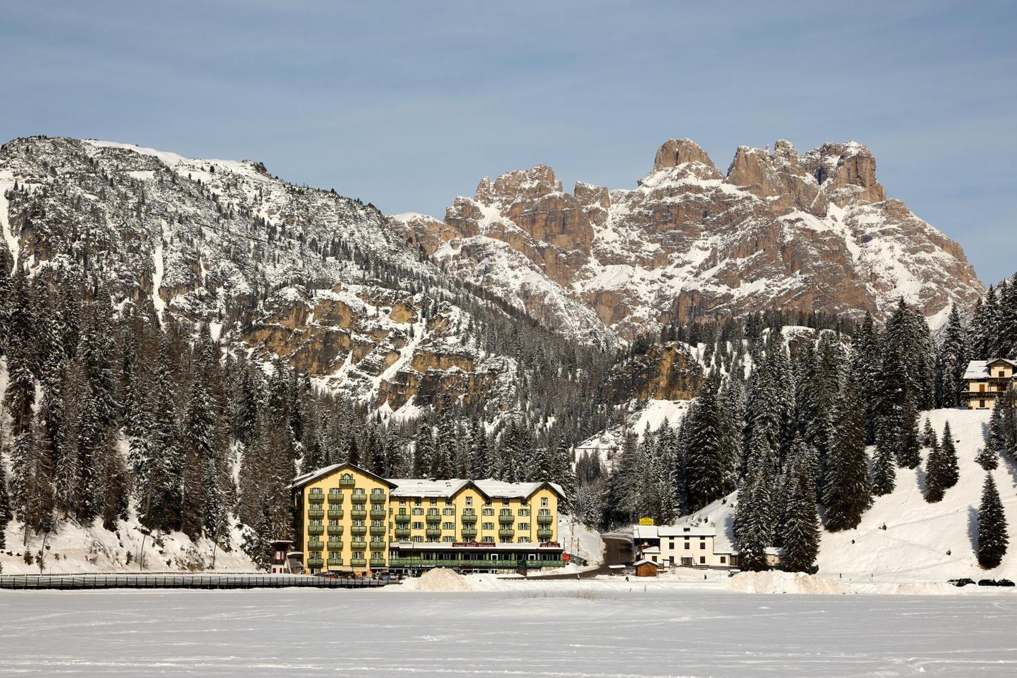 Grand Hotel Misurina Esterno foto